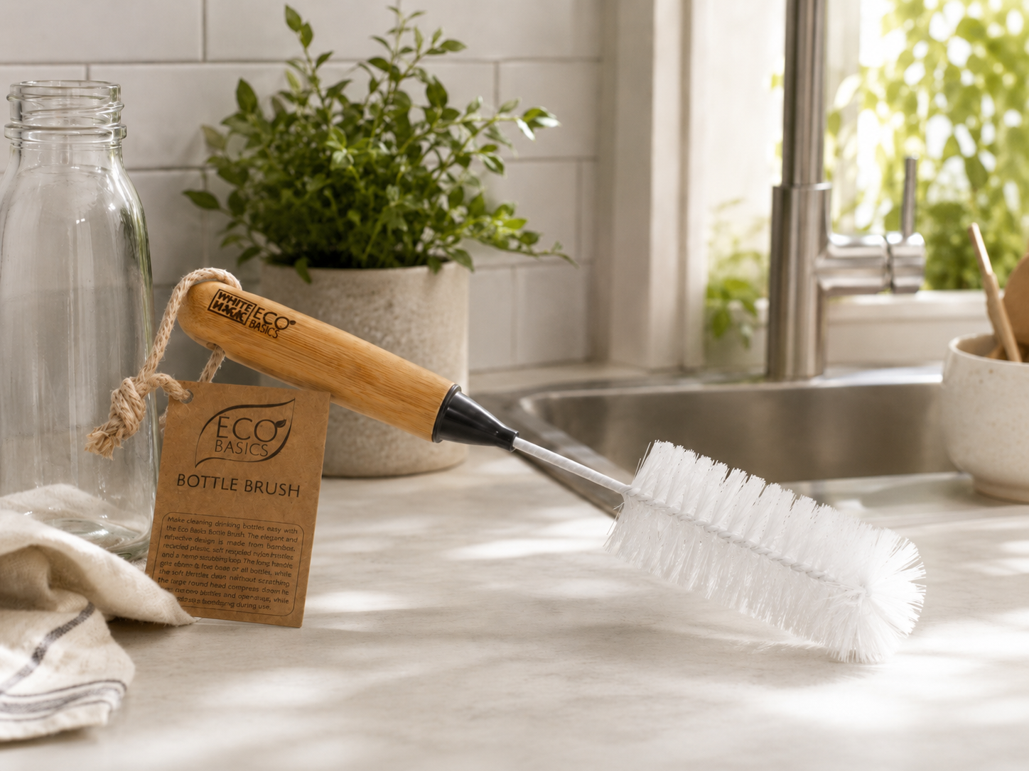 Wm58-6_white_magic_eco_basics_bottle_brush_-_aesthetic_